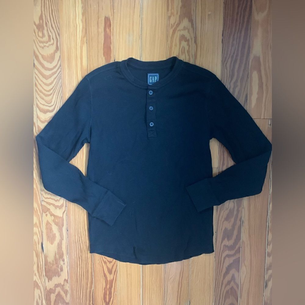 Men’s Gap Henley 